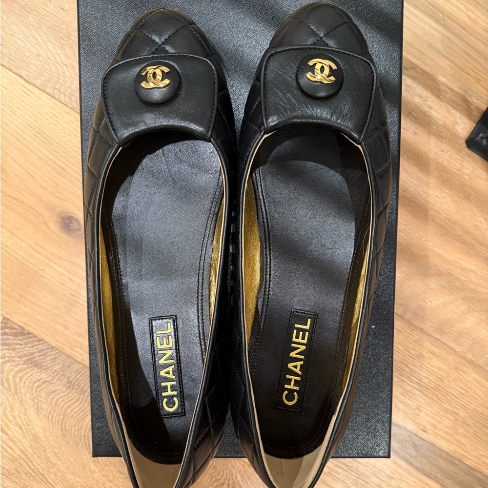 Chanel Black Quilted Leather Ballerina Flats